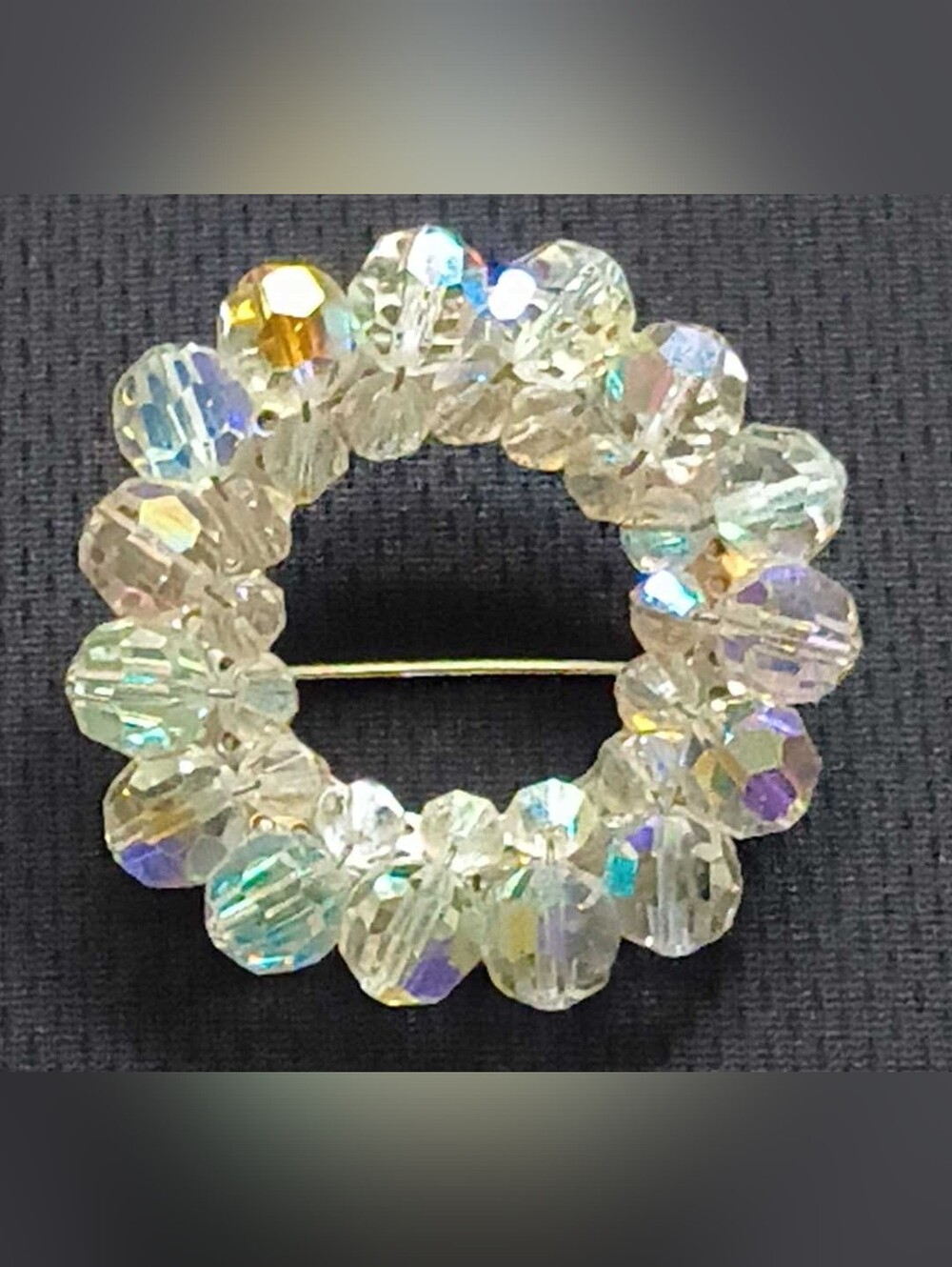 ​RARE Signed AUSTRIA Aurora Borealis Crystal Wreath Brooch